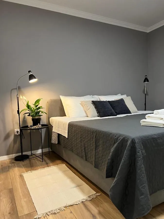Cinderella Apartment With Free Parking Pula 0*,